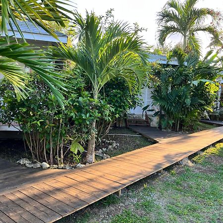Jamaica Colors Hotel And Eco-Retreat ポート・アントニオ エクステリア 写真